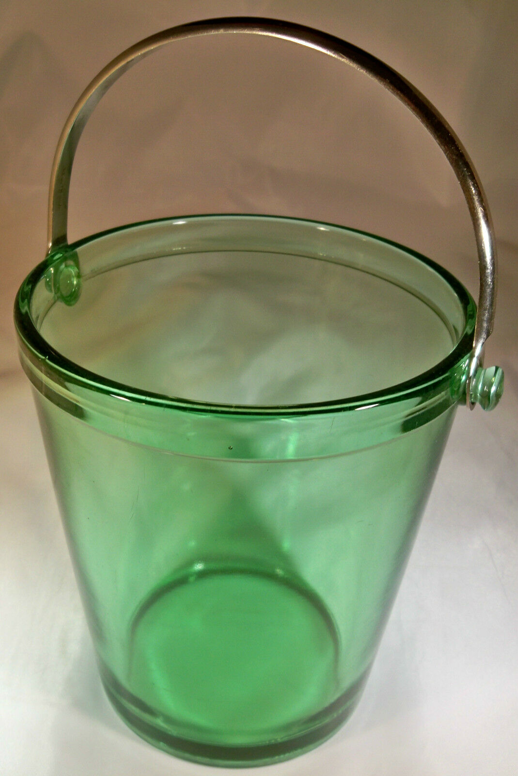 Fostoria Fairfax Green #2375 6-inch Tall Ice Bucket With Metal Handle!