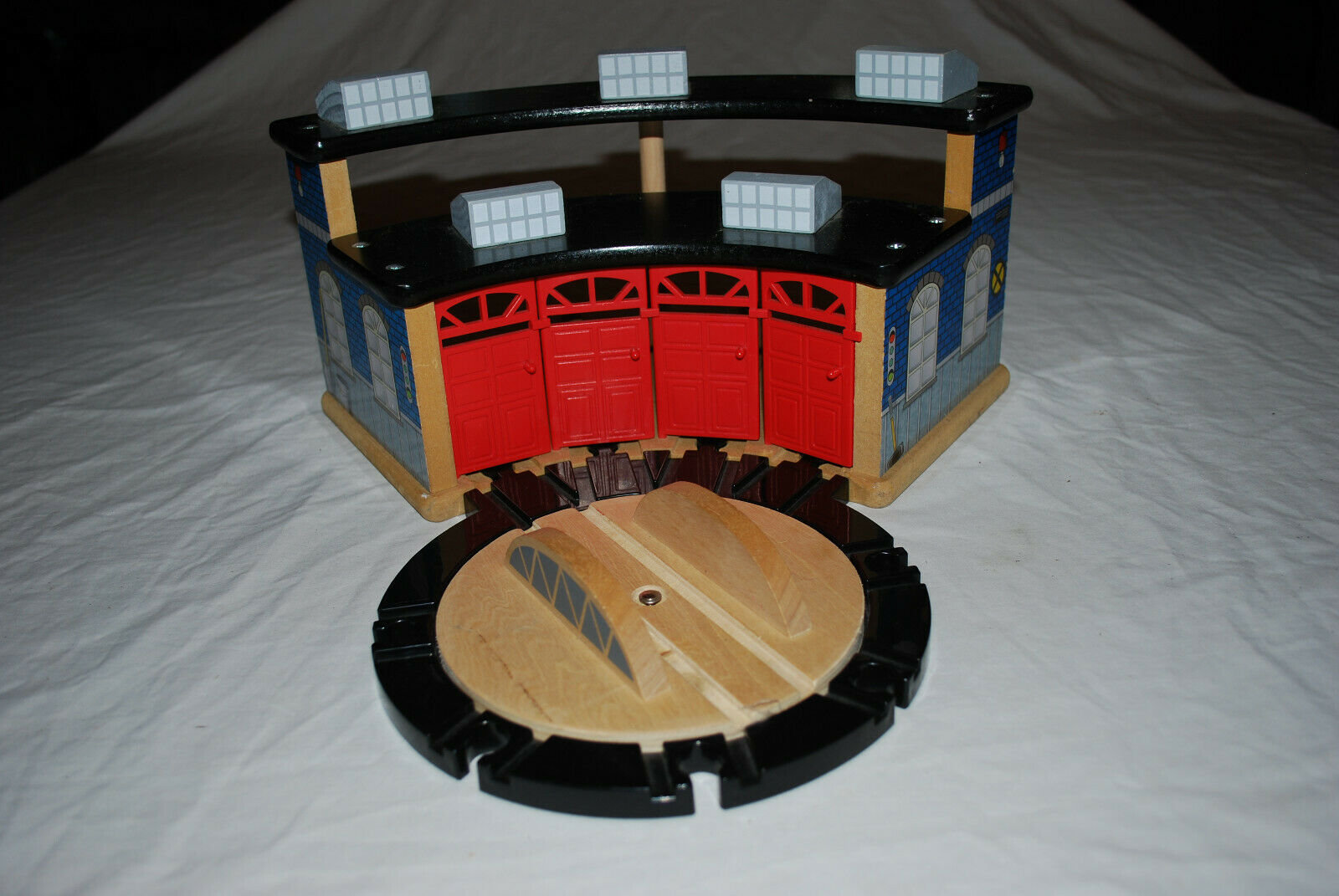 Toy's R Us Wooden Train Shed Roundabout  Thomas Brio Compatible
