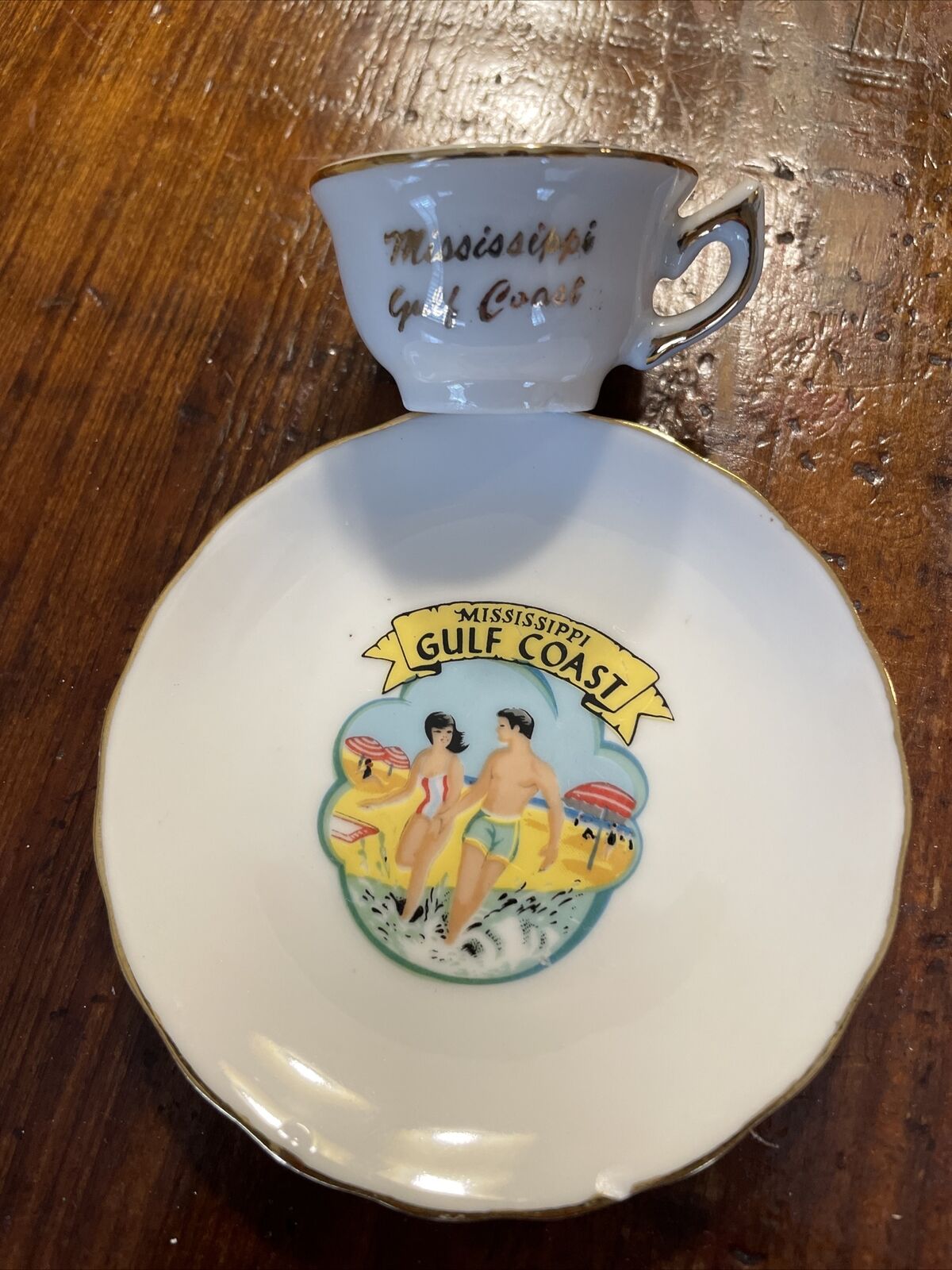 1970s Era Mississippi Gulf Coast Souvenir Mini Cup And Saucer - With Small Chip