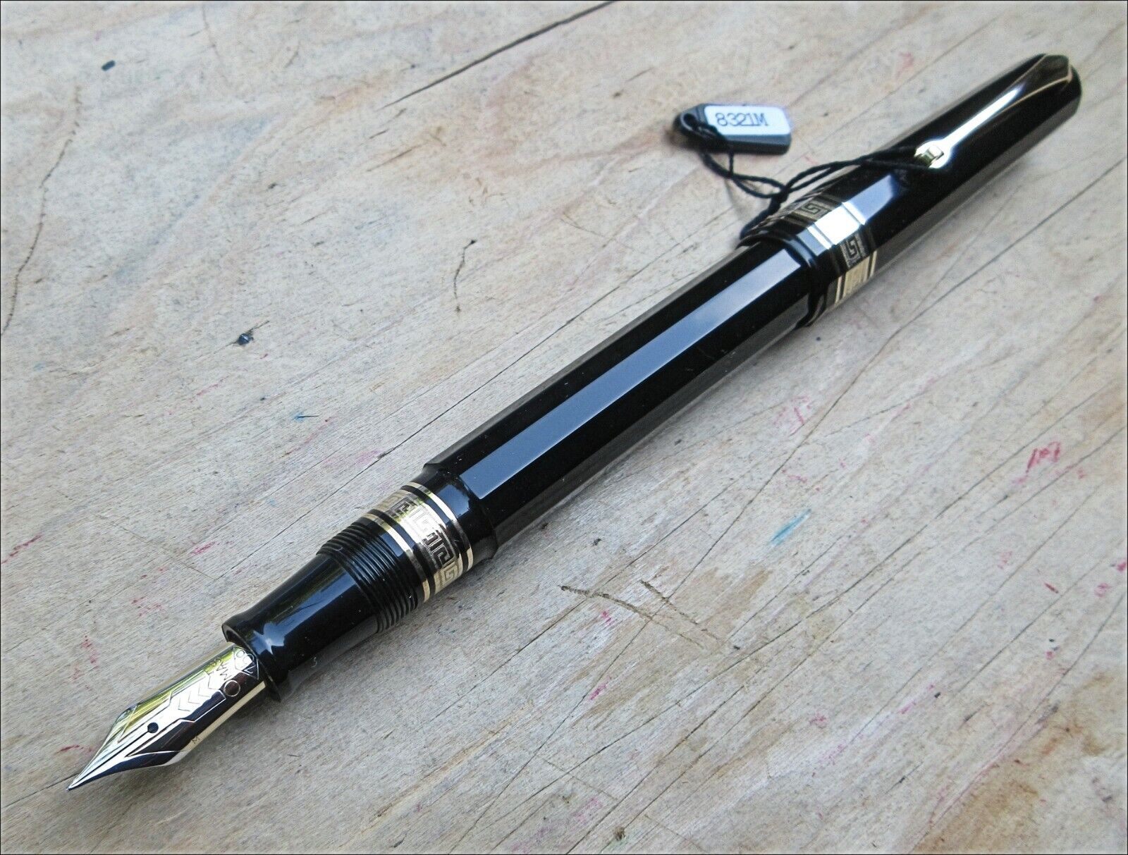 New Omas Paragon Black W Gold Trim Fountain Pen - Medium 18k Nib