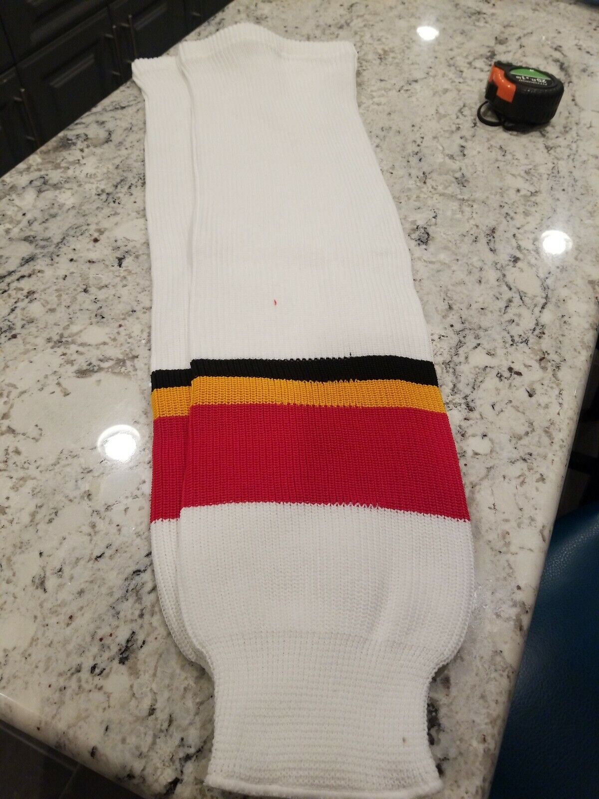 Brand New Ak Calagry Flames Hockey Socks Pro-weight Adult 28"