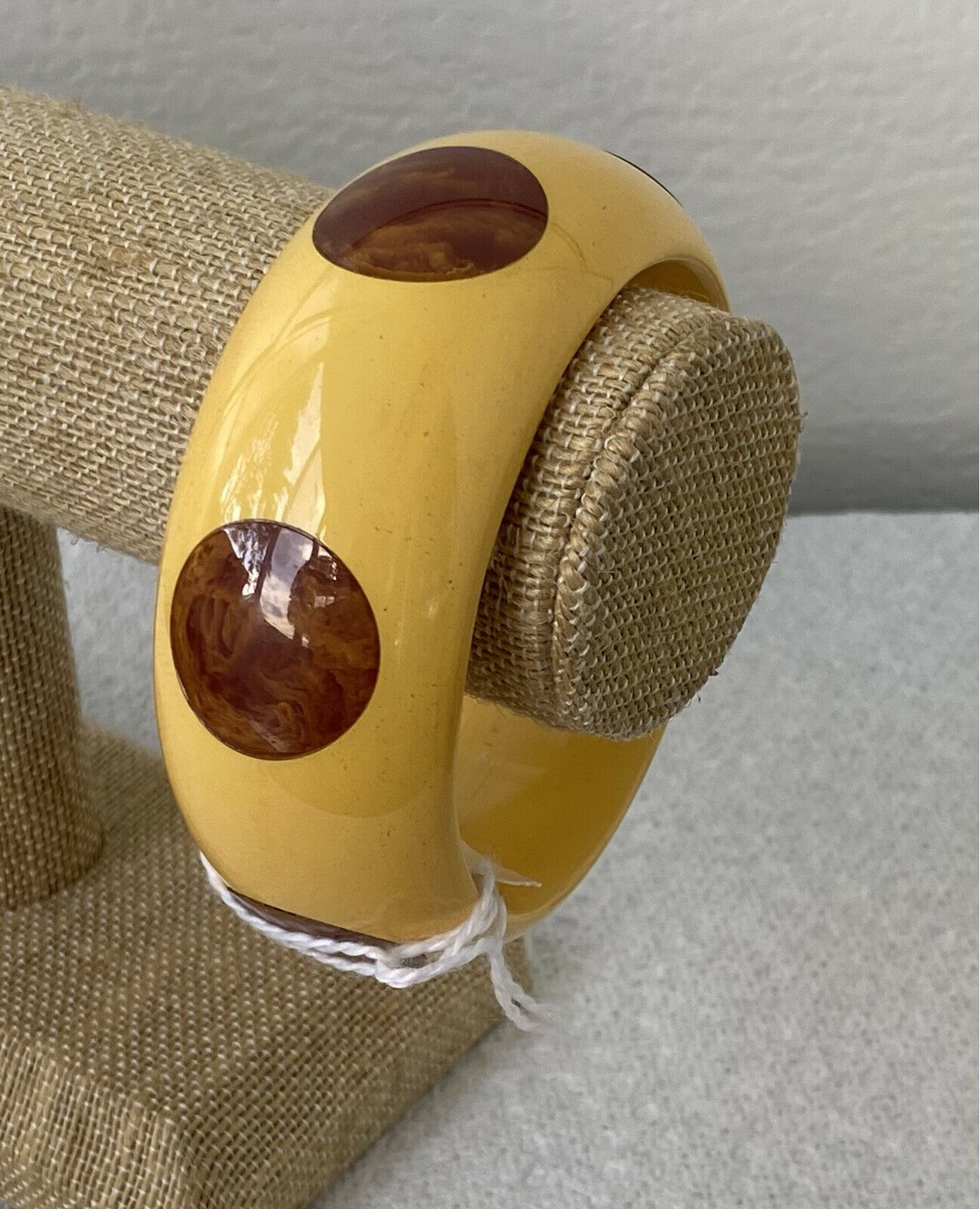 Very Chunky Yellow With Marbled Brown Dots Bangle Bakelite Bracelet (more Listed